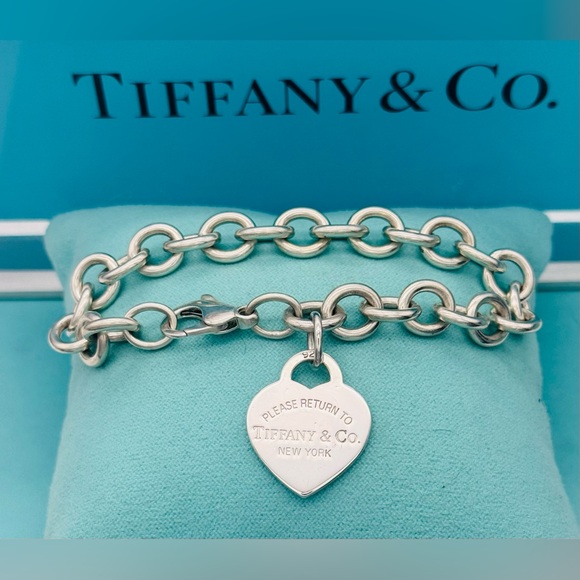 Tiffany & Co SS Vintage Medium RTT Heart Charm Bracelet 7.75-8” VGUC - Picture 2 of 7